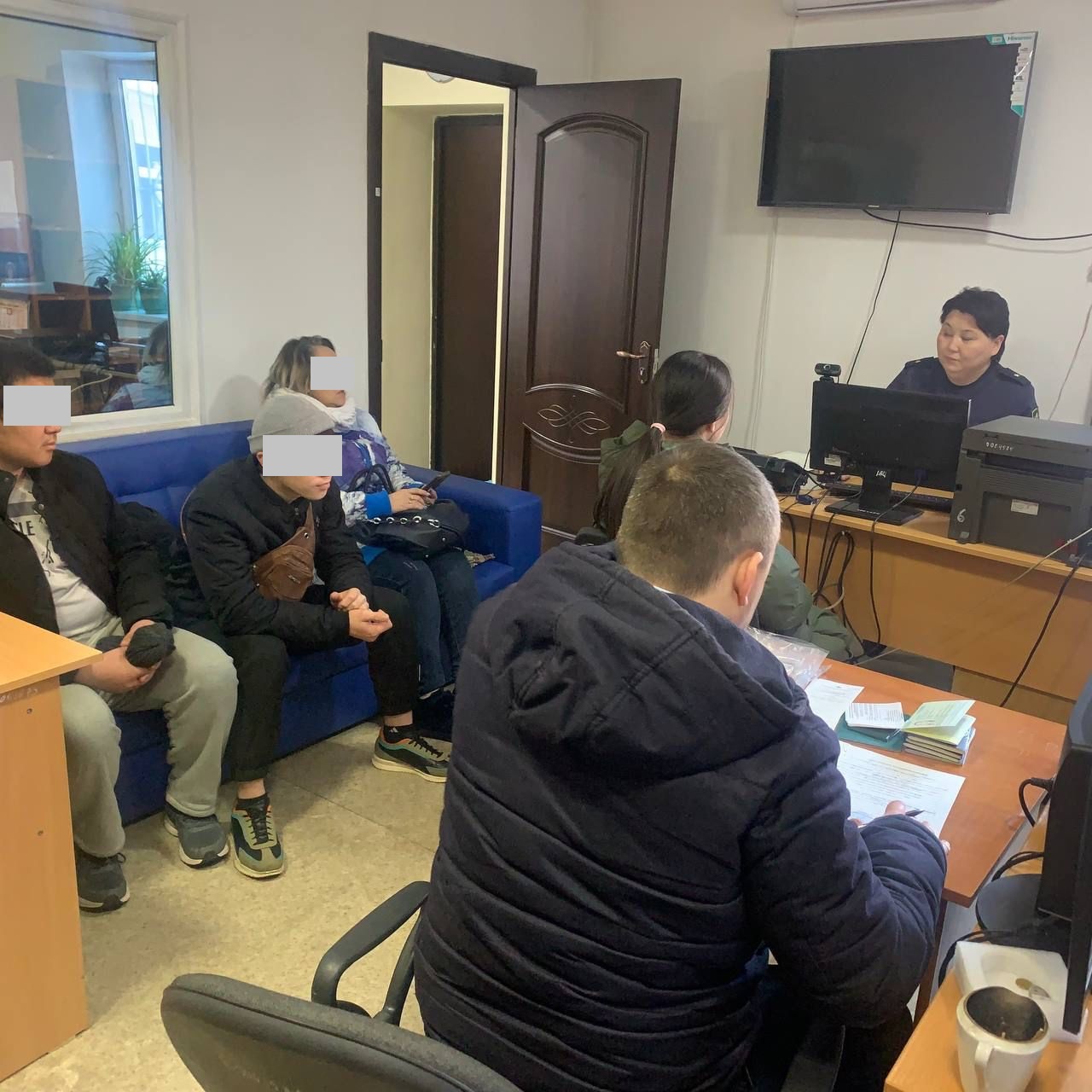 В Центр по профилактике правонарушений МВД КР из Российской Федерации доставлены 5 несовершеннолетних