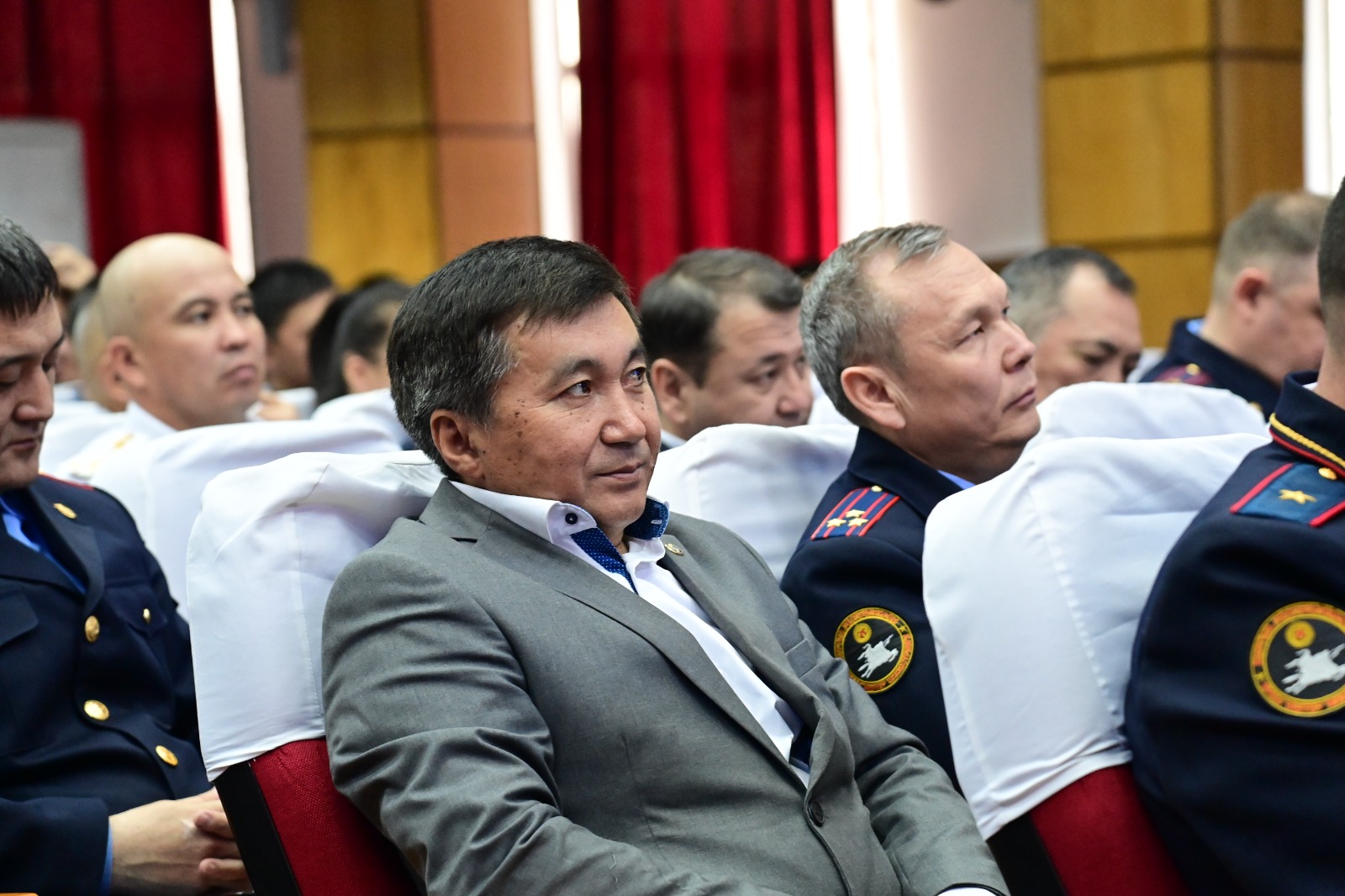 Пресс-служба МВД отмечает 40-летие со дня образования