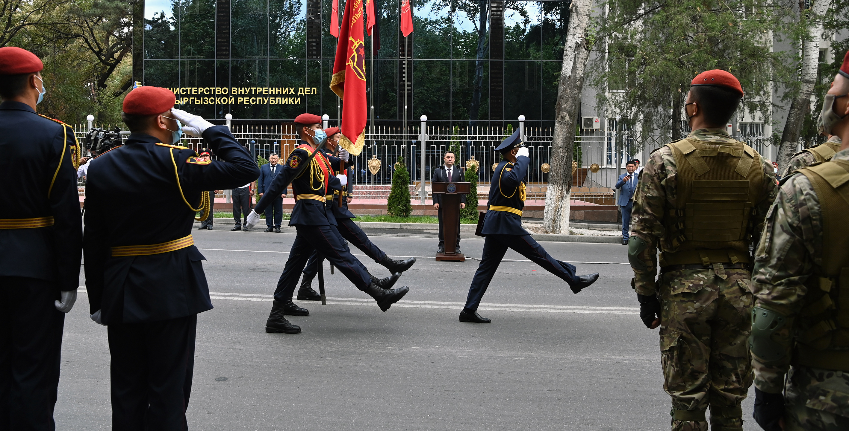 Бишкекте ИИМ Ички аскерлеринин 80 жылдыгы белгиленүүдө