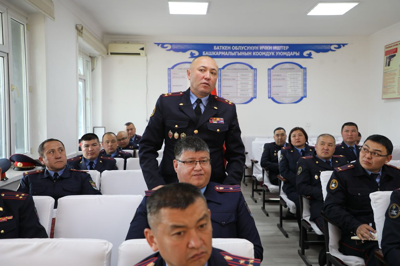 ИИМ: Баткенде Нооруз майрамына карата гарнизондук саптык кароо болуп өттү
