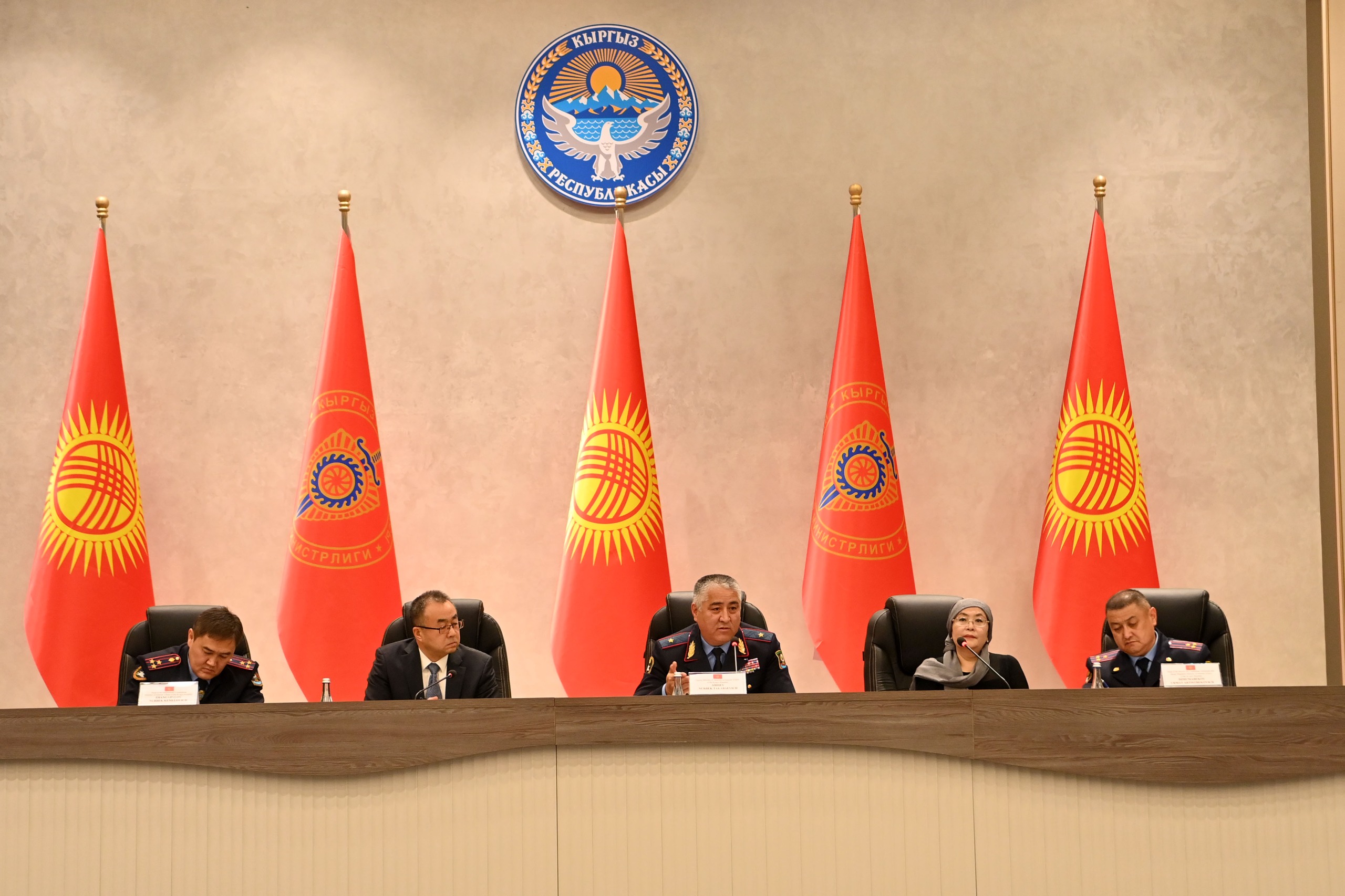 Ички иштер министрлигинде кытай ишкер чөйрөсүнүн өкүлдөрү менен жолугушуу болуп өттү