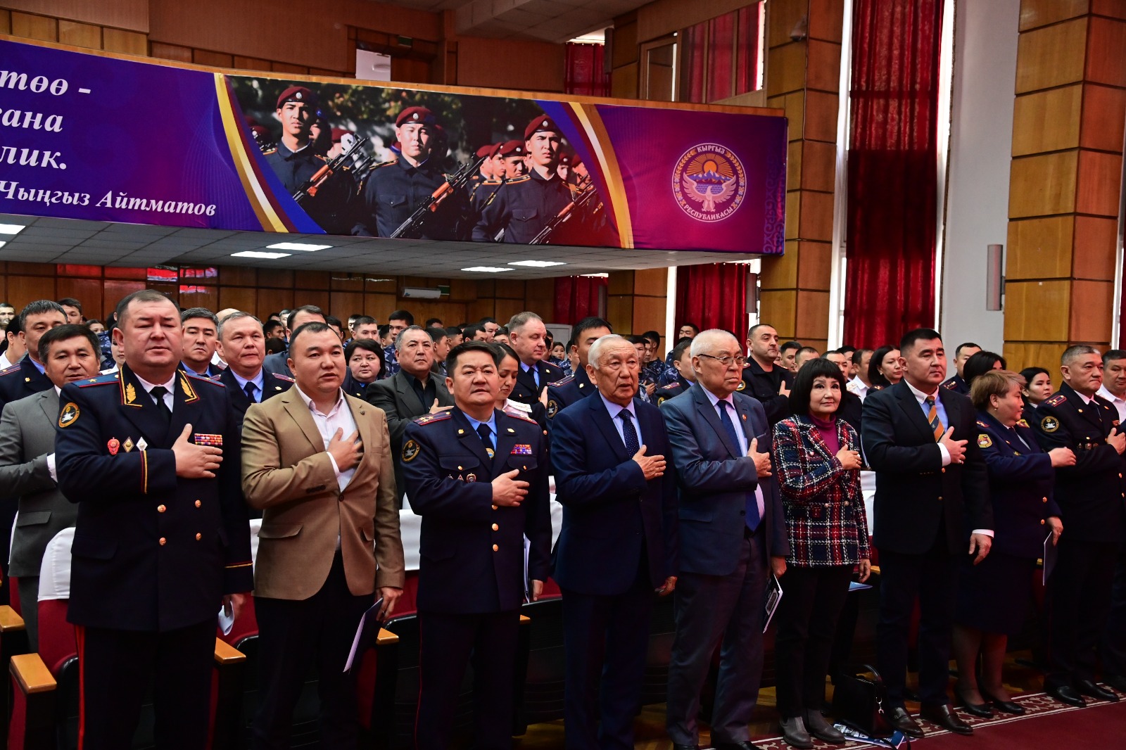 Пресс-служба МВД отмечает 40-летие со дня образования