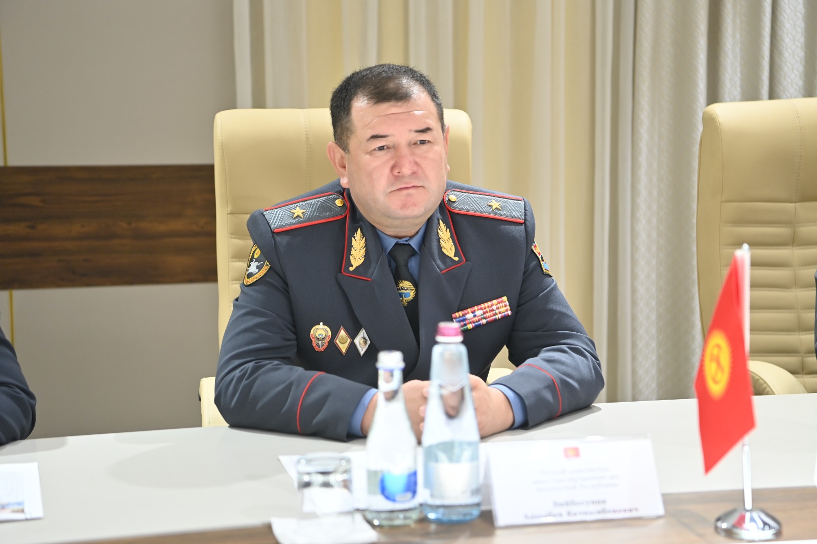 МВД Кыргызстана и Росгвардия подписали контракт об обучении военнослужащих Внутренних войск в военных образовательных организациях Росгвардии