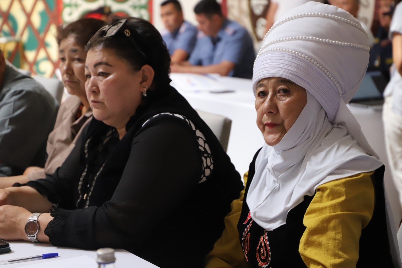 Передвижные приёмные милиции – кыргызская милиция с Вами и для Вас