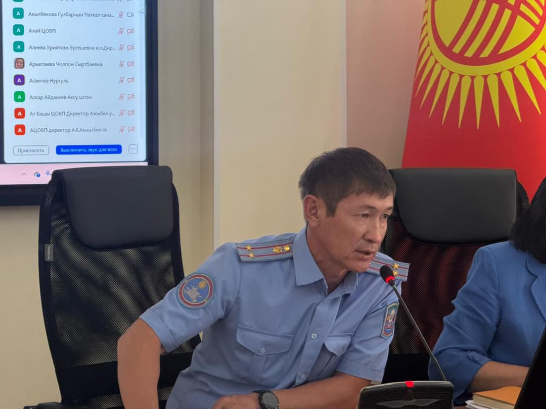 ИИМдин кызматкерлери коррупциянын алдын алуу боюнча инструктаж өткөрүштү