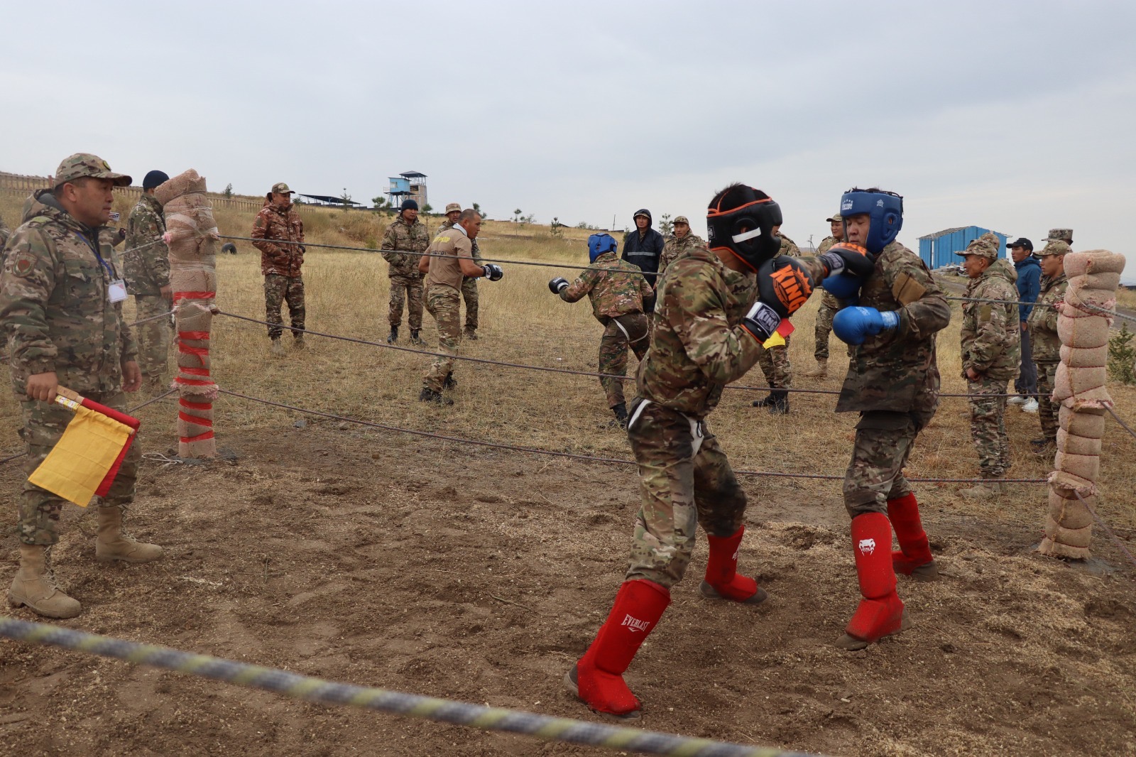 Лучшие военнослужащие из подразделений специального назначения Внутренних войск получили право на ношение крапового берета