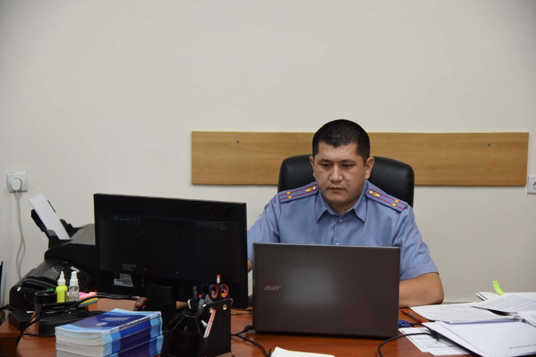 ИИМ: Улан Ниязбеков  коомдук тартипти сактоодо  көрүлүп жаткан чаралар боюнча онлайн кеңешме өткөрдү