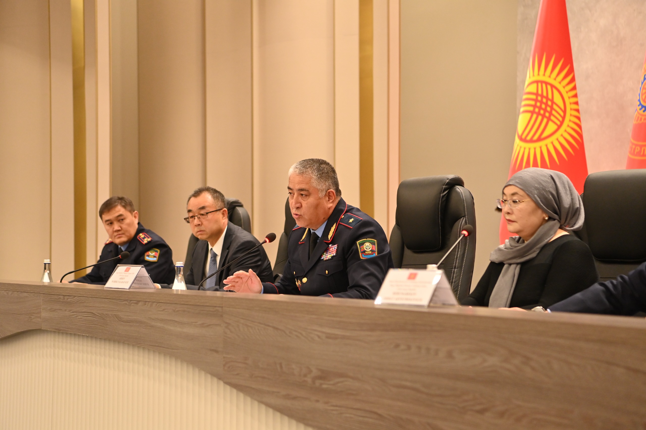 Ички иштер министрлигинде кытай ишкер чөйрөсүнүн өкүлдөрү менен жолугушуу болуп өттү