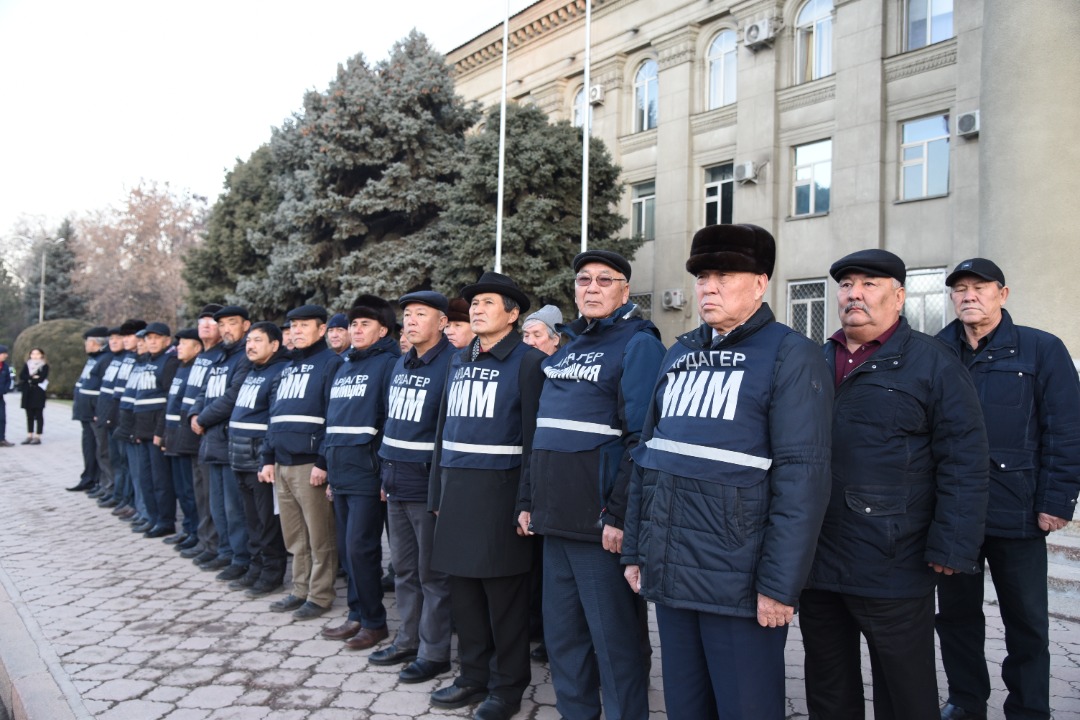 ИИМ: Бишкек шаарынын эски аянтында ички иштер органдарынын Бишкек гарнизонунун саптык кароосу өткөрүлдү