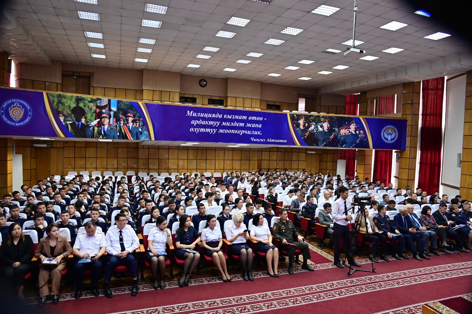 Пресс-служба МВД отмечает 40-летие со дня образования