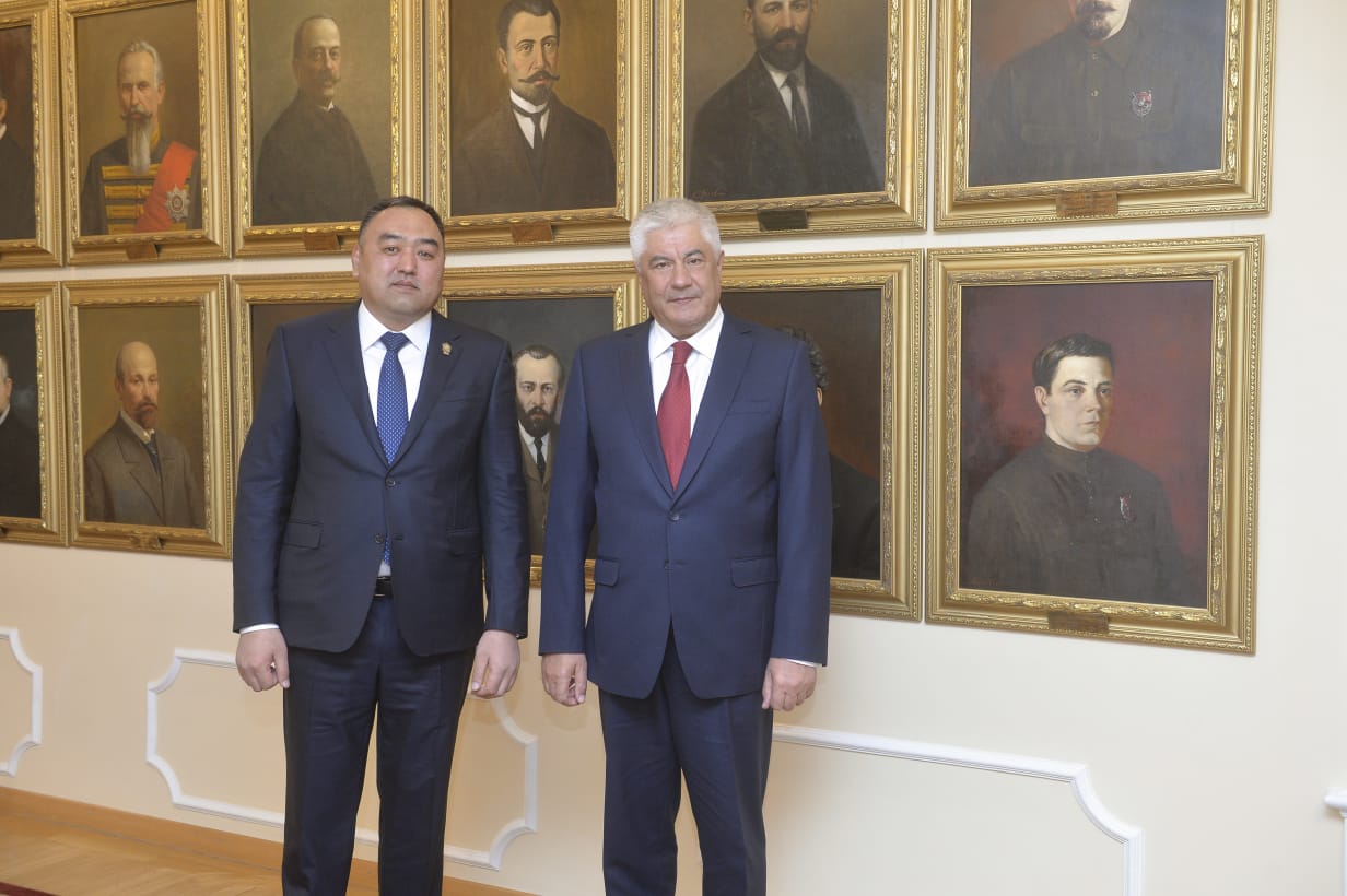 Улан Ниязбеков и Владимир Колокольцев  подписали межправительственное соглашение об информационном взаимодействии в правоохранительной сфере