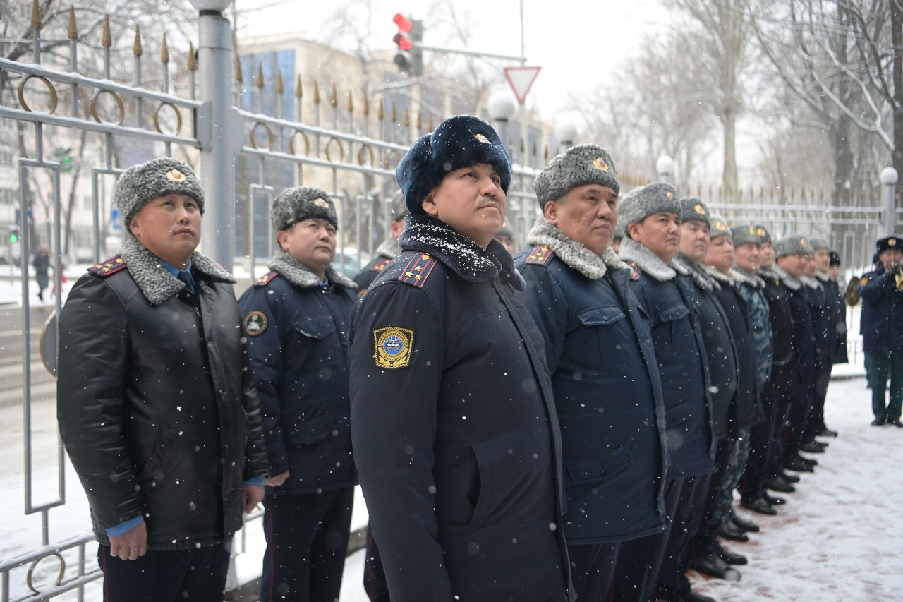В Министерстве внутренних дел состоялась церемония поднятия Государственного флага