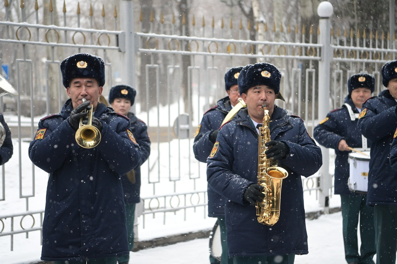 В Министерстве внутренних дел состоялась церемония поднятия Государственного флага
