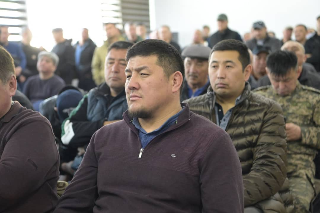 Заместитель главы МВД провел рабочую встречу с владельцами, администраторами торговых центров, развлекательных комплексов Бишкека и представителями частных охранных предприятий