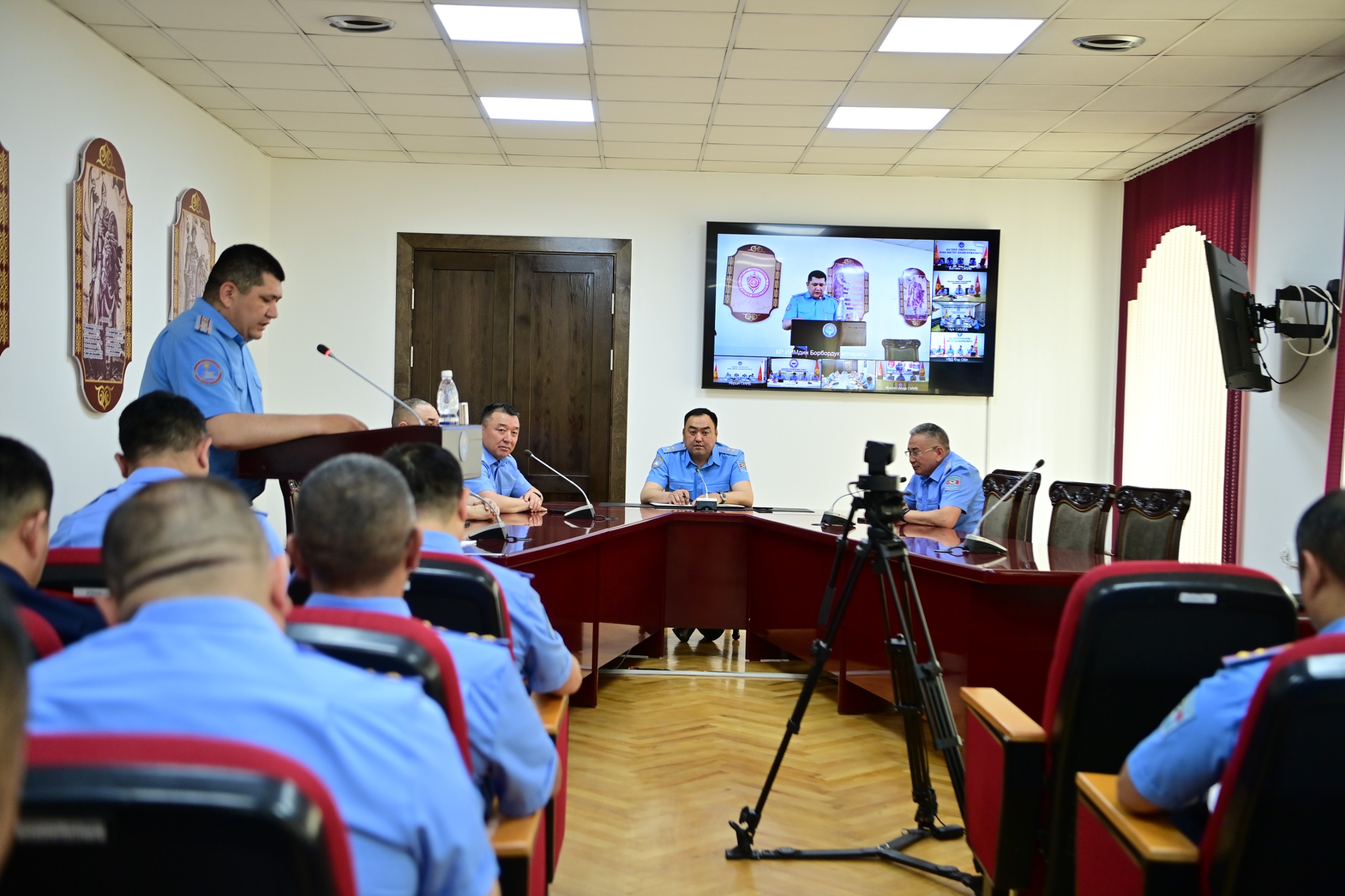 Кезексиз коллегияда ички иштер органдарынын бир катар жетекчилери дайындалды