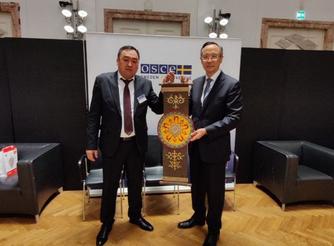 Глава МВД Улан Ниязбеков принял  участие в 15-ой Юбилейной конференции Верховного комиссара ОБСЕ по делам национальных меньшинств