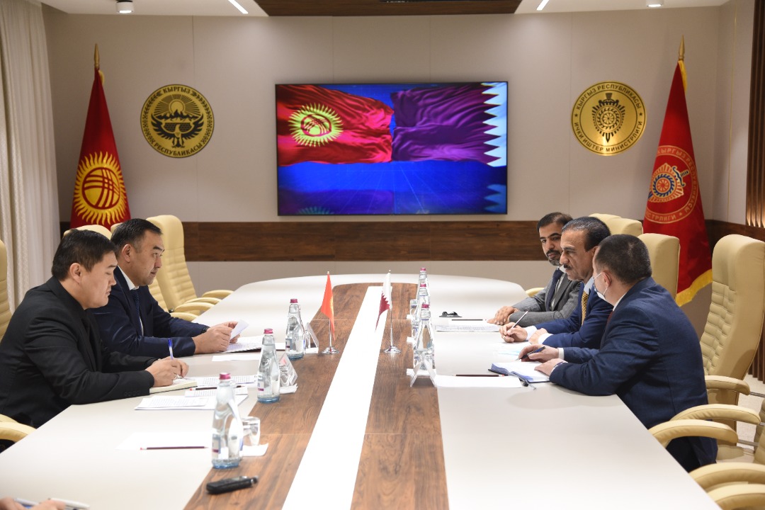 МВД: Улан Ниязбеков и Посол Катара в Кыргызстане Абдуллу бин Ахмед Аль-Сулайти обсудили вопросы сотрудничества