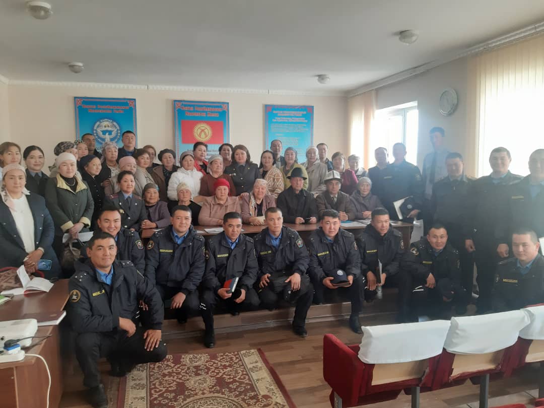 Бакай-Ата, Кара-Буура жана Манас  райондорунда  үй бүлөлүк   зомбулук жана балдар менен иштөө алгоритми үйрөтүлдү