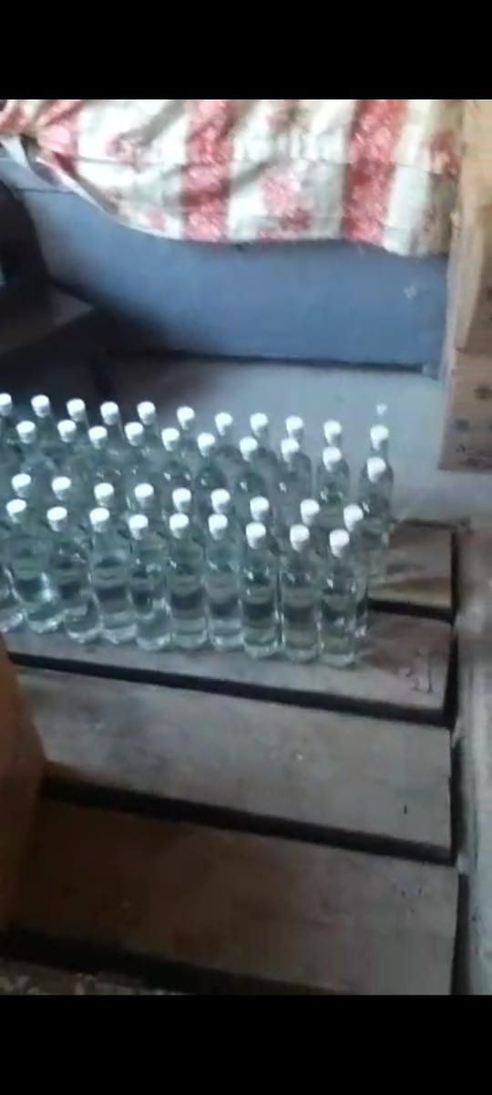 Пресечена деятельность лиц, причастных к незаконному производству и реализации контрафактной алкогольной продукции