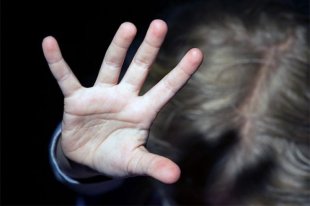 Балдарга карата кол тийбестиги  боюнча ата-энелер үчүн эскертме