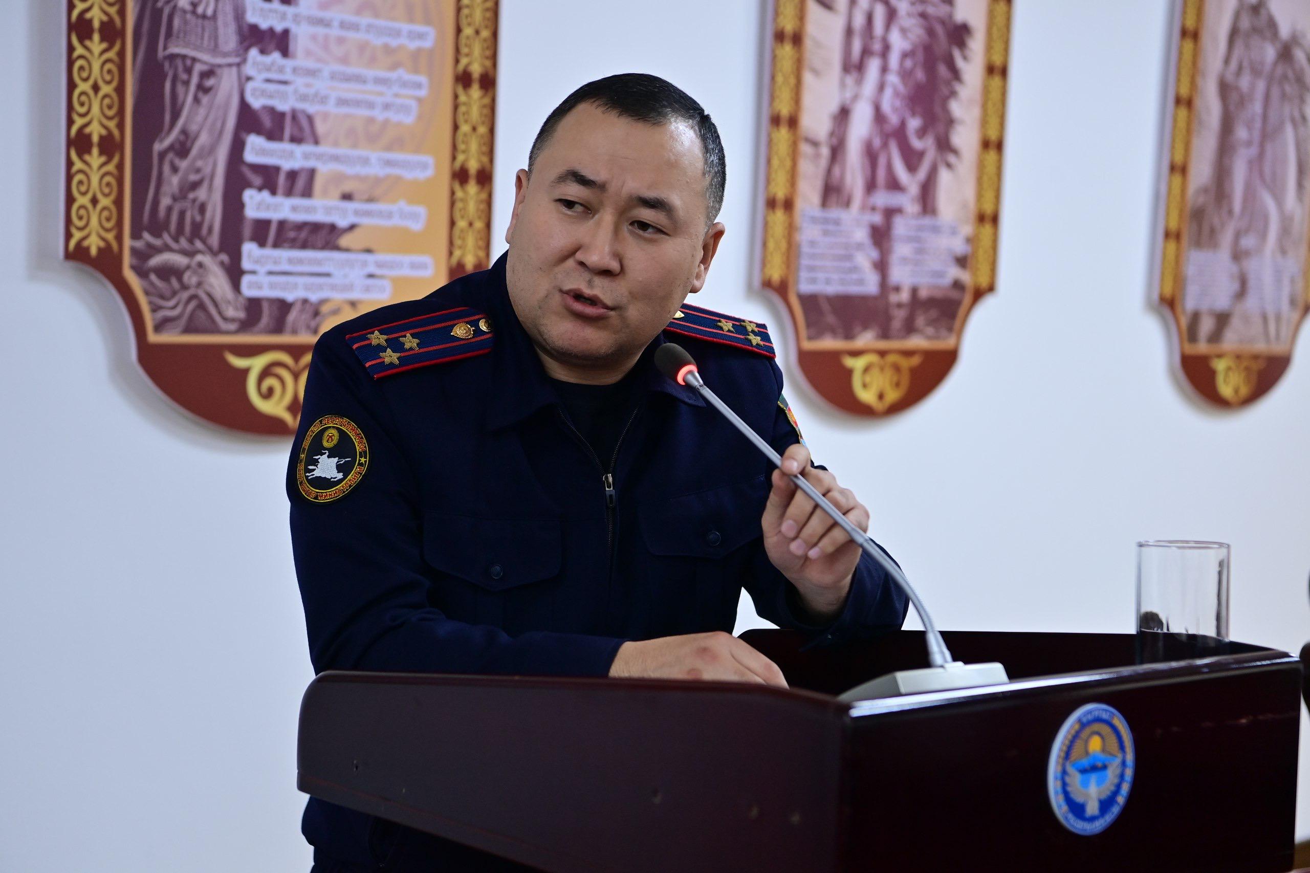 В МВД проводили на заслуженный отдых начальника отдела Секретариата Кудайназарову Айчурек