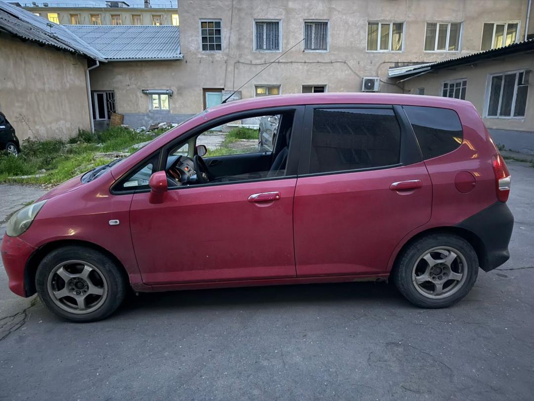 Кыргызстанда автоунааларды мыйзамсыз каттоо схемасына бөгөт коюлду