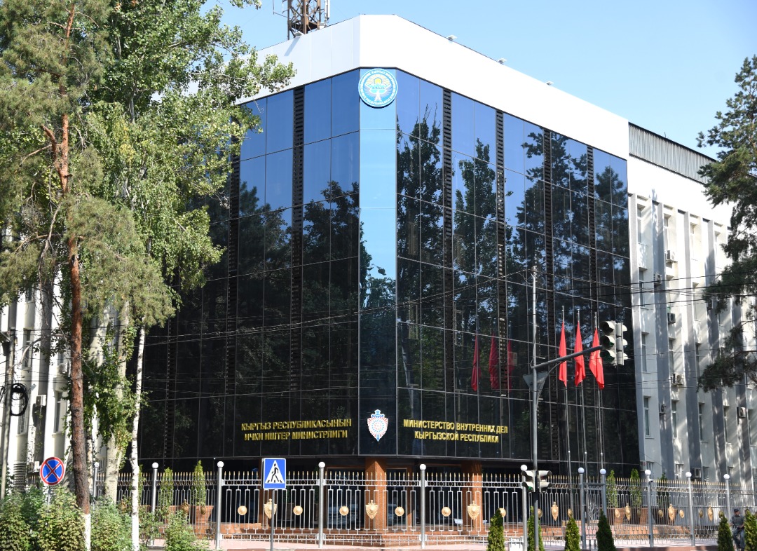 МВД: Проводится проверка информации о происшествии на Пике Победы