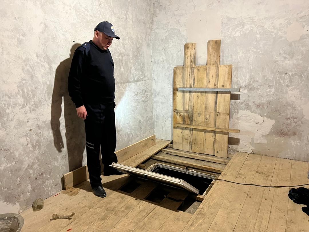 В Сузакском районе милиция обнаружила другой более крупный подземный тоннель, ведущий в соседнюю республику