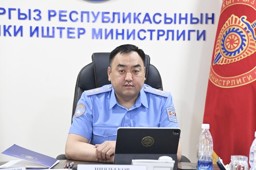 Иностранные граждане, незаконно работающие в нашей стране по разным причинам!