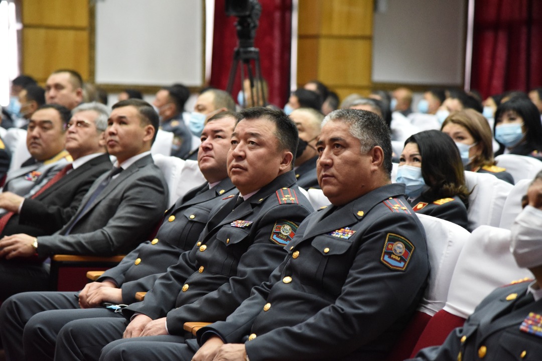 Милиционеры Кыргызстана празднуют 97-годовщину со дня образования структуры.
