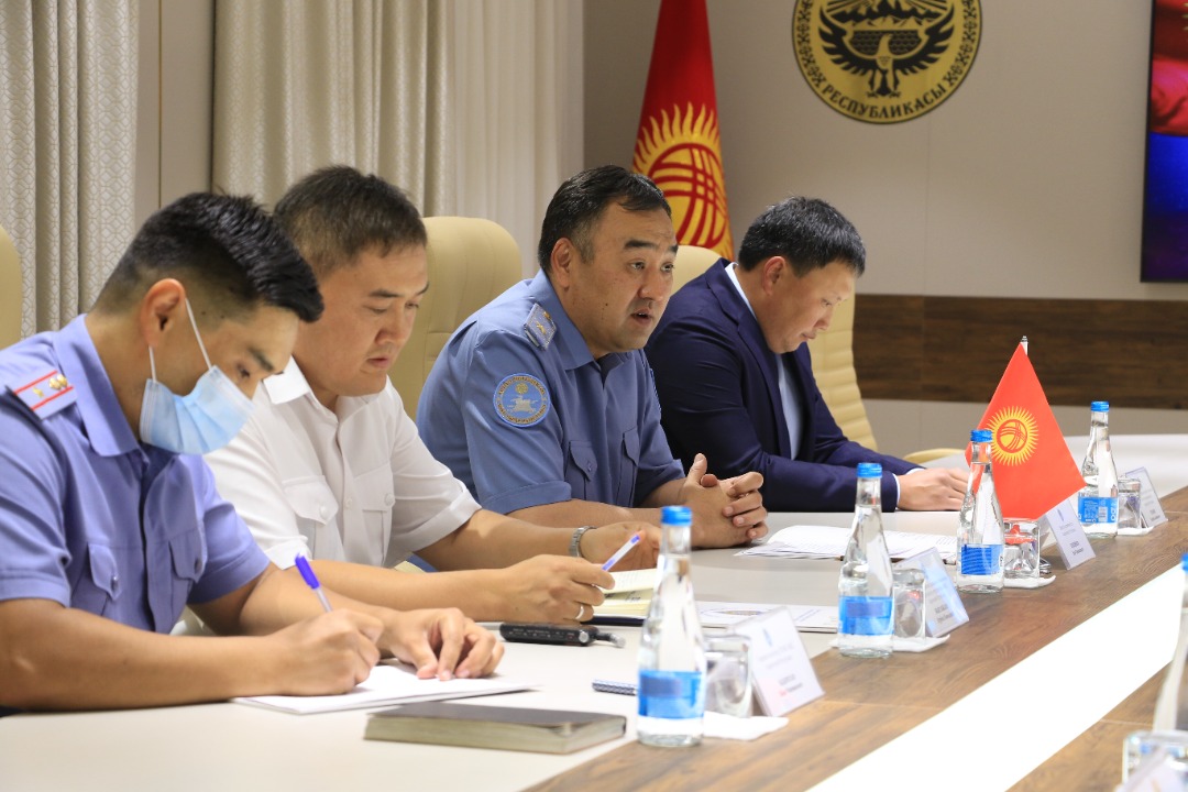 ИИМ: Кыргызстан менен Россиянын ички иштер министриликтеринин ортосундагы эки тараптуу кызматташтык маселелери  талкууланды
