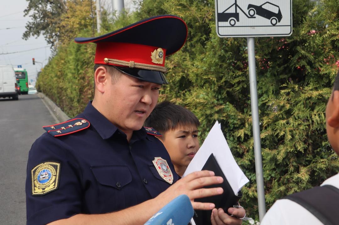 Штрафы в размере 1000 сомов наложены на 261 пешехода ,переходящих дорогу в неположенных местах
